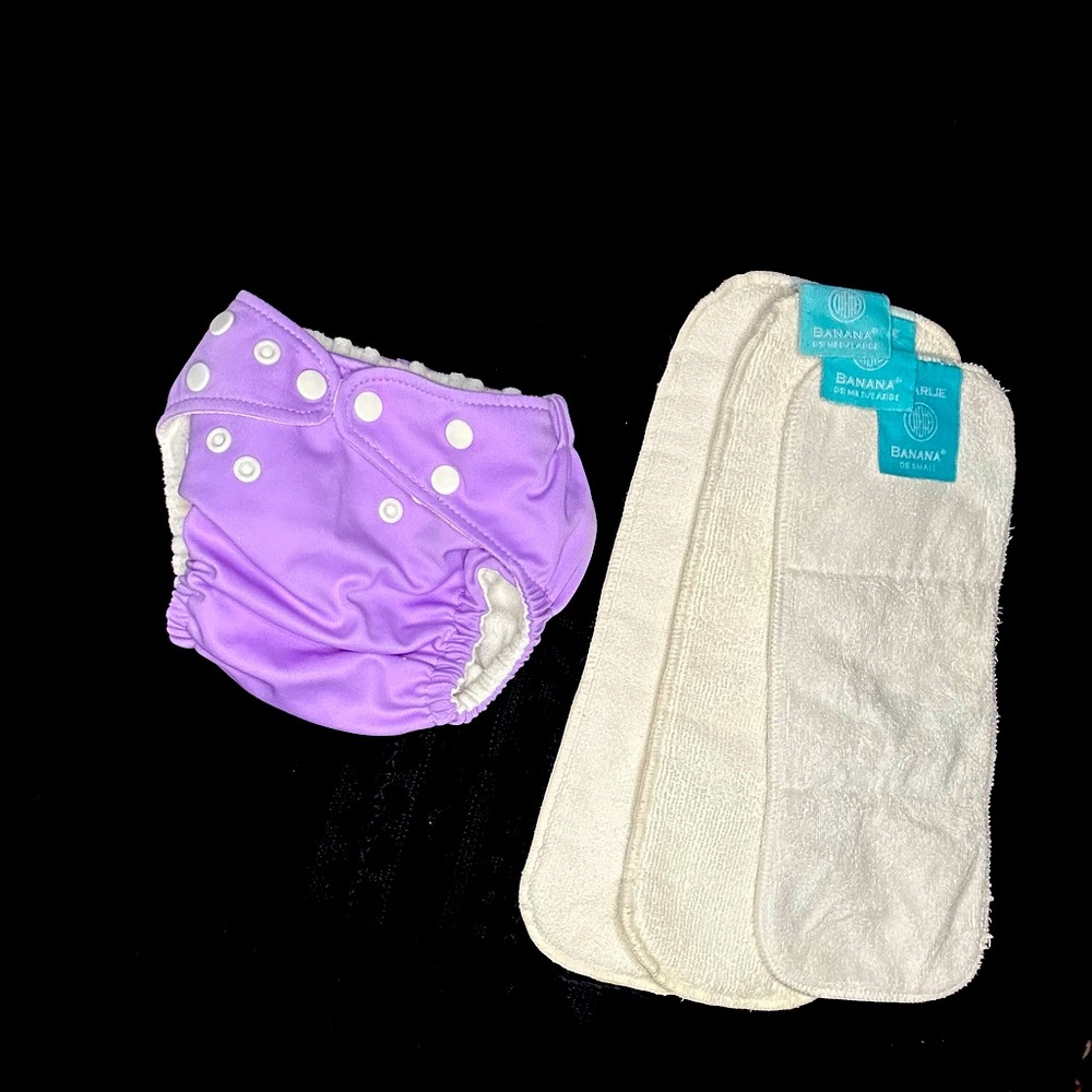 CHARLIE BANANA One-Size Diaper + 3 fleece liners. 0-36 months. Lavender solid.